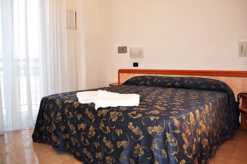 Hotel Sultano Rimini Szoba fotó