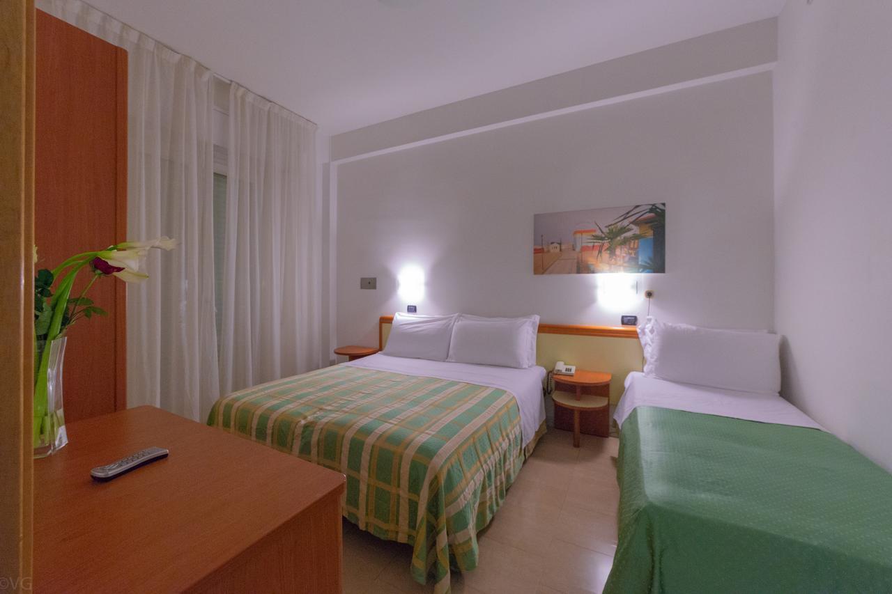 Hotel Sultano Rimini Kültér fotó