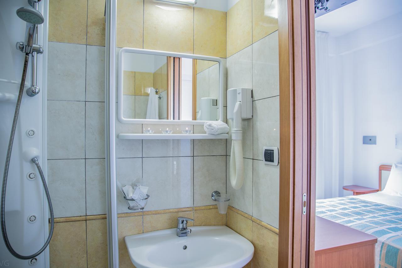 Hotel Sultano Rimini Kültér fotó