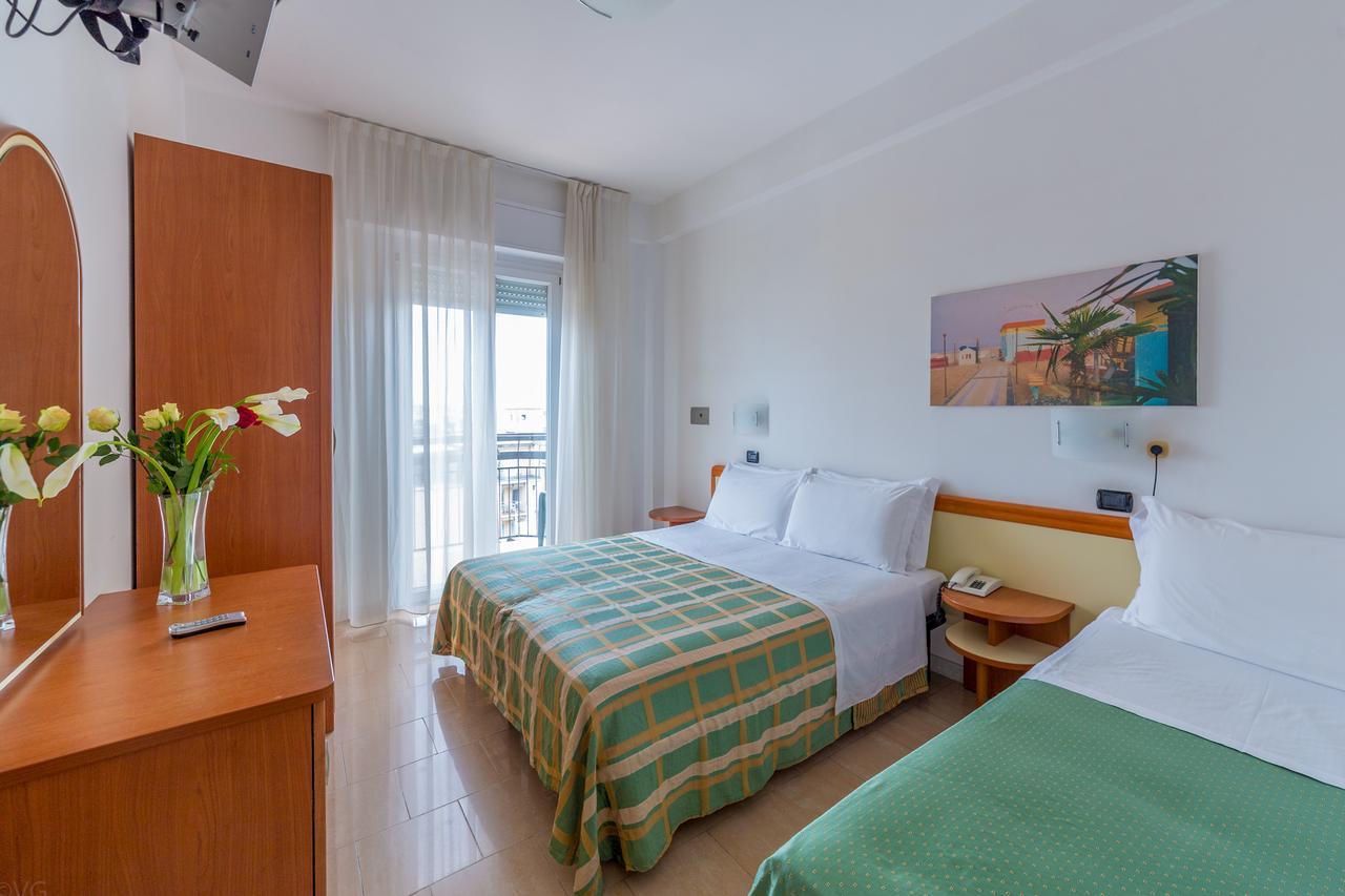 Hotel Sultano Rimini Kültér fotó